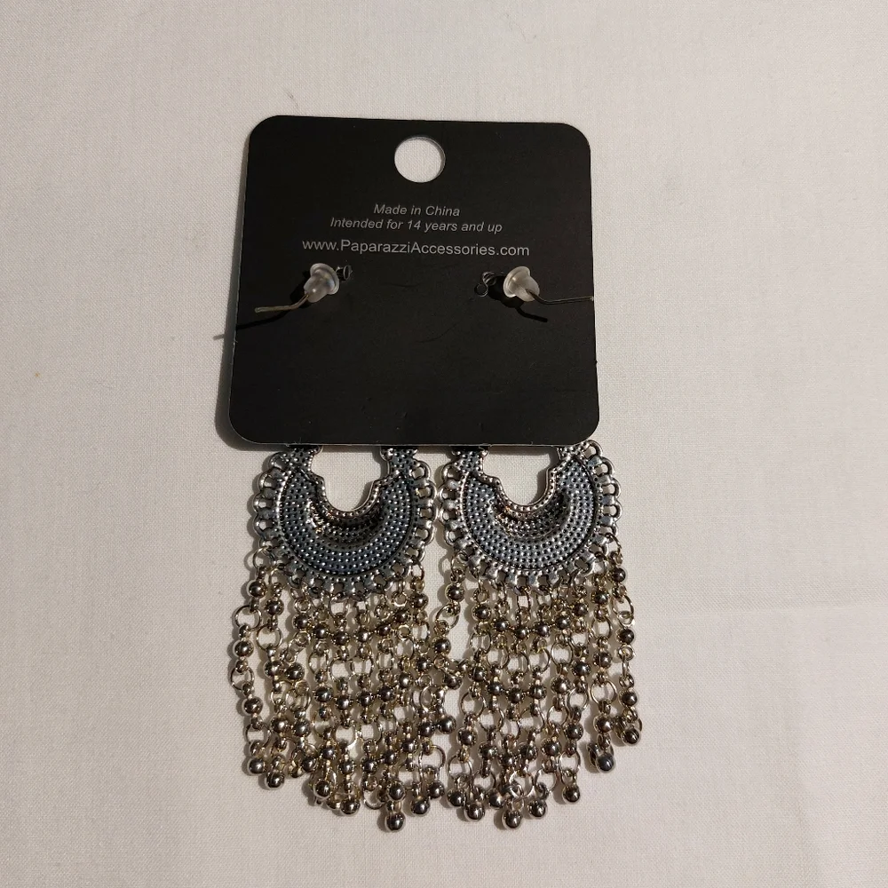 Paparazzi Silver Chandelier Earrings Catching Dreams NWT